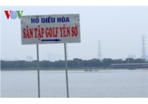 Sẽ cưỡng chế tháo dỡ sân tập golf không phép ở hồ điều hòa Yên Sở