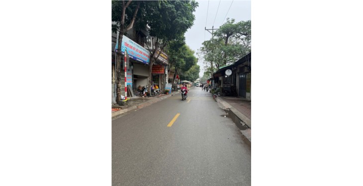 Bán nhà 7 tầng mới xây mặt phố Đại Linh