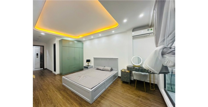 PHÂN LÔ ÔTÔ TRÁNH-VỈA HÈ-43M 6T THANG MÁY 18xTỶ-NỘI THẤT SANG XỊN-HỒNG