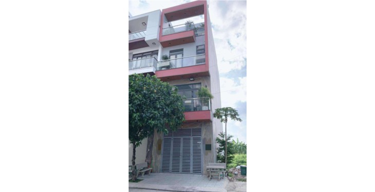 Nhà đẹp Lê Thị Riêng Q12 -đường 12m -63m2-4tang-tặng cửa gỗ quý -8,5Ty