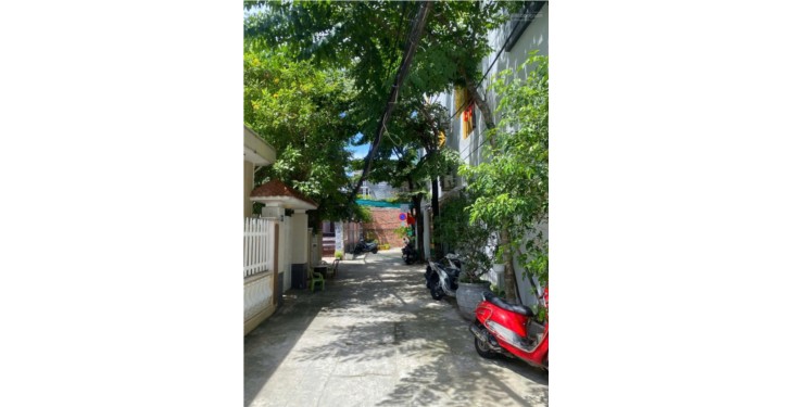 Bán đất tặng nhà C4 lô góc-trung tâm du lịch Đà Nẵng đường Phan Tứ 