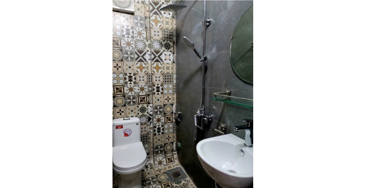 BÁN KHÁCH SẠN TRUNG TÂM CẨM BÌNH – CẨM PHẢ, QUẢNG NINH